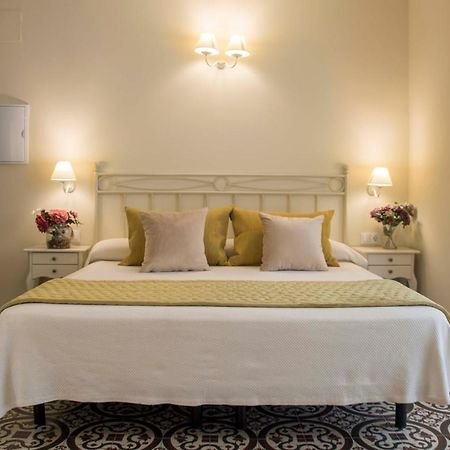 Hostal Boutique Casa La Laja Chiclana de la Frontera Buitenkant foto