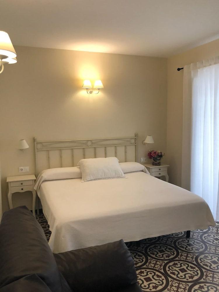 Hostal Boutique Casa La Laja Chiclana de la Frontera Buitenkant foto